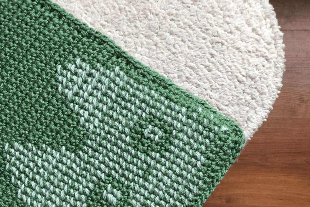 crochet laptop case ft.&nbsp;cat